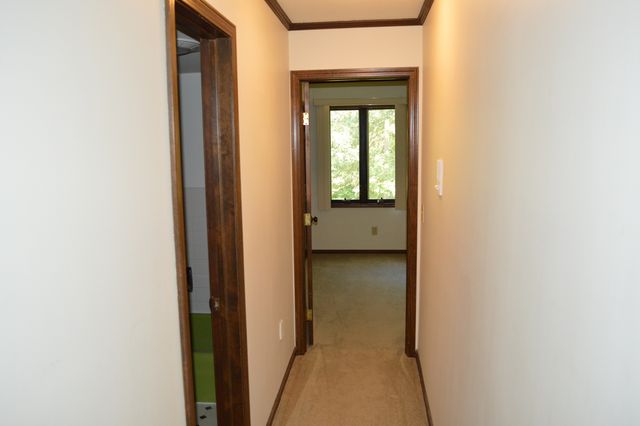 1701 Woodcrest Drive, St. Anne, IL 60964