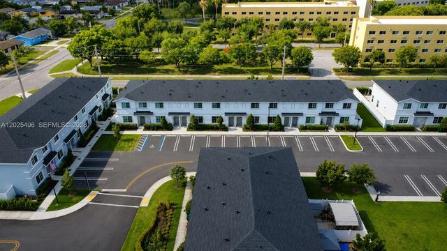 1009 NW 4th Ter, Florida City, FL 33034
