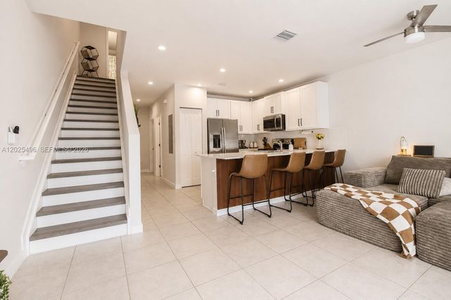 1009 NW 4th Ter, Florida City, FL 33034