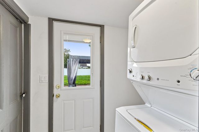 195 River Avenue, Patchogue, NY 11772