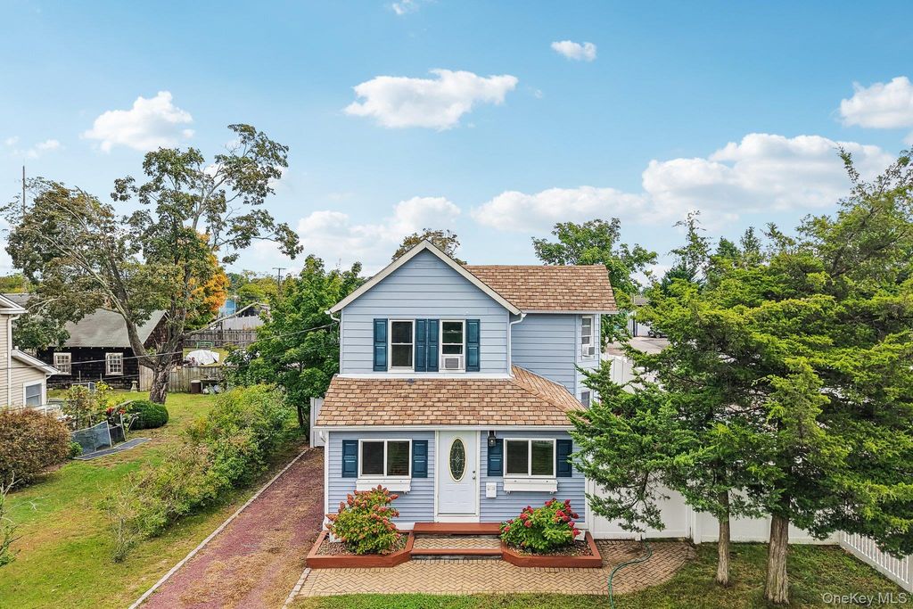 195 River Avenue, Patchogue, NY 11772 — photo 3