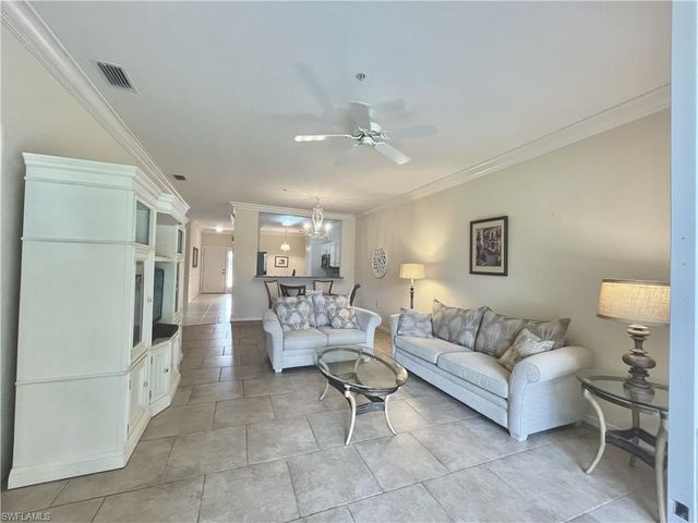 3965 Bishopwood CT E 205, Naples, FL 34114