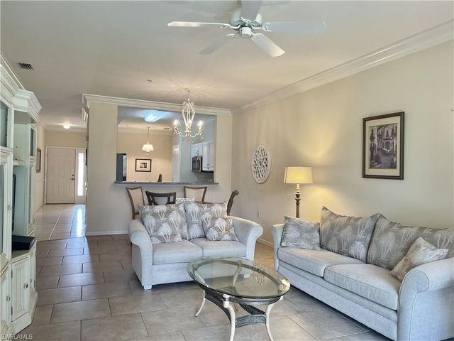 3965 Bishopwood CT E 205, Naples, FL 34114