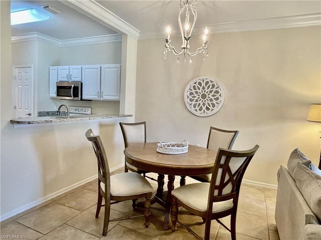 3965 Bishopwood CT E 205, Naples, FL 34114