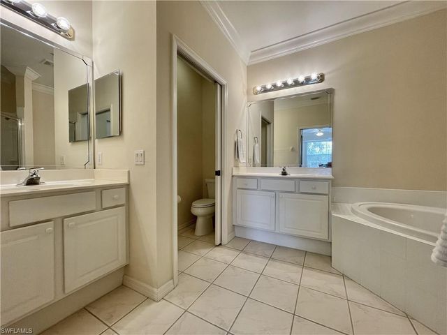 3965 Bishopwood CT E 205, Naples, FL 34114