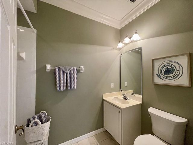 3965 Bishopwood CT E 205, Naples, FL 34114