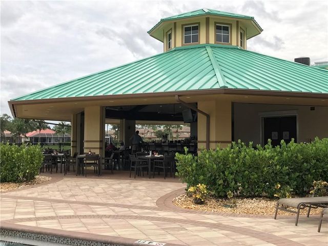 3965 Bishopwood CT E 205, Naples, FL 34114