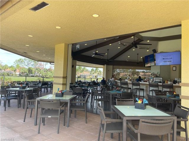 3965 Bishopwood CT E 205, Naples, FL 34114