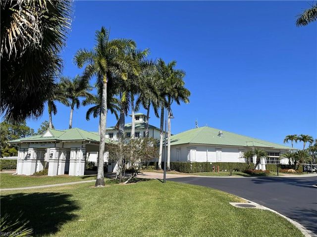 3965 Bishopwood CT E 205, Naples, FL 34114