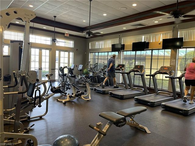 3965 Bishopwood CT E 205, Naples, FL 34114