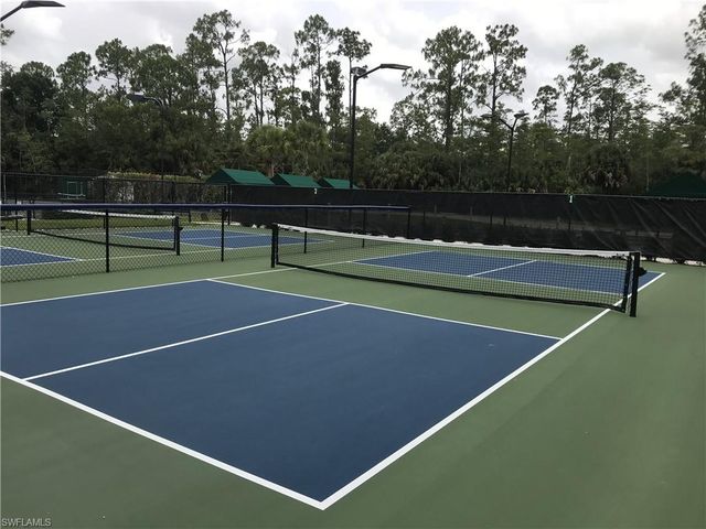 3965 Bishopwood CT E 205, Naples, FL 34114