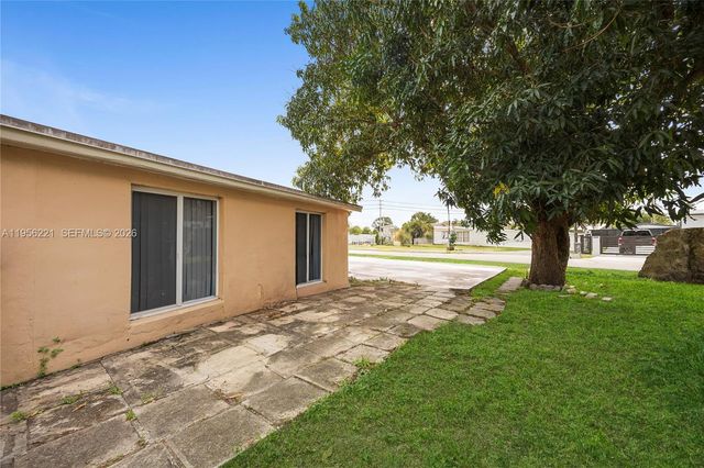 3920 SW 32nd Ave, West Park, FL 33023