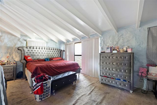 3920 SW 32nd Ave, West Park, FL 33023