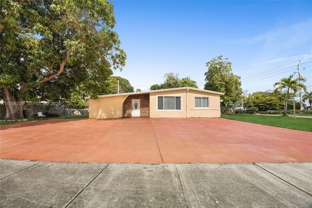 3920 SW 32nd Ave, West Park, FL 33023