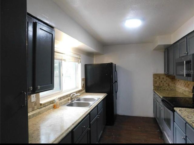 1379 S MARTIN LUTHER KING JR AVENUE, Clearwater, FL 33756