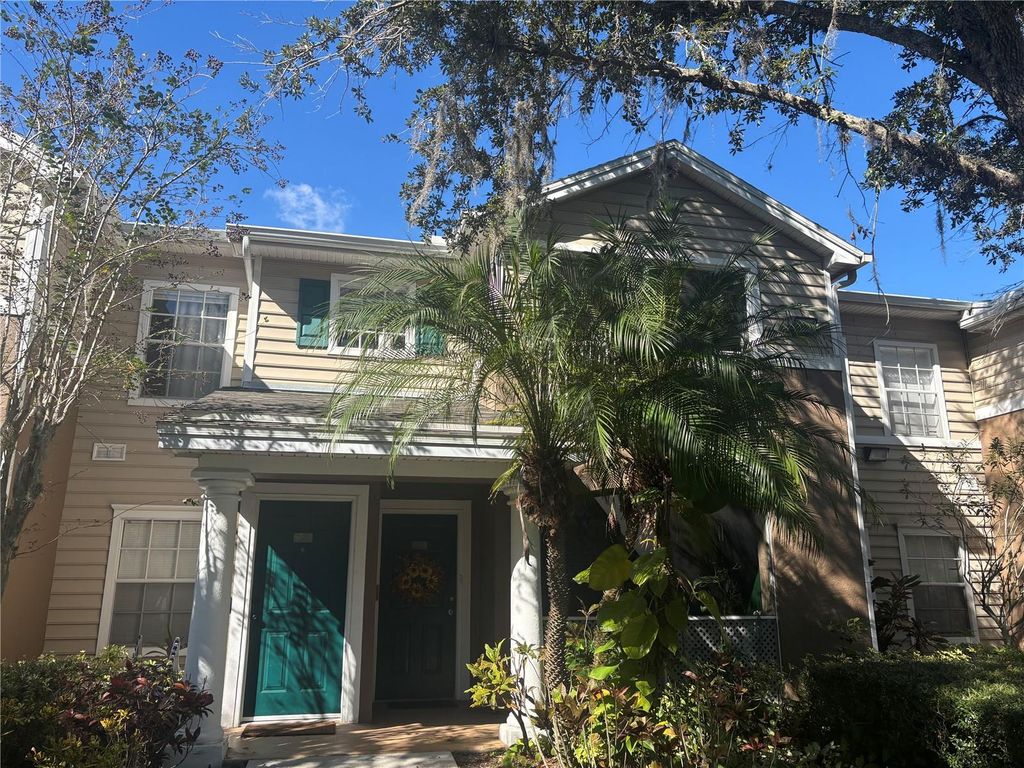 8809 MANOR LOOP 202, Lakewood Ranch, FL 34202