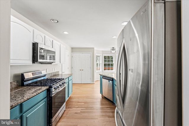 30 COUNTRY MANOR DR, Fredericksburg, VA 22406