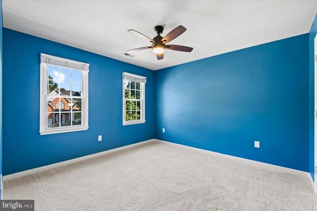 30 COUNTRY MANOR DR, Fredericksburg, VA 22406