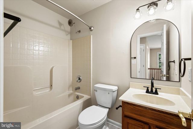30 COUNTRY MANOR DR, Fredericksburg, VA 22406