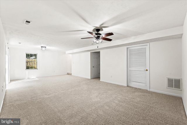 30 COUNTRY MANOR DR, Fredericksburg, VA 22406