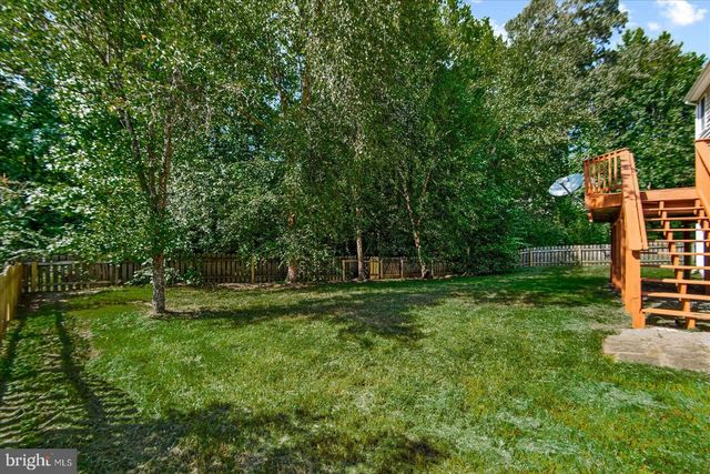 30 COUNTRY MANOR DR, Fredericksburg, VA 22406