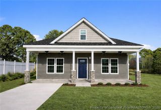 804 Holmes Street, Clinton, NC 28328