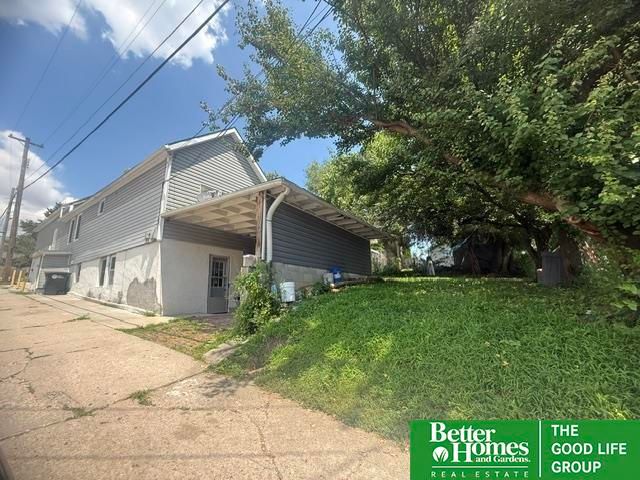 2007 S Street, Omaha, NE 68107
