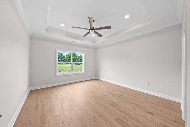 56 Deer Valley Cir, Winchester, TN 37398