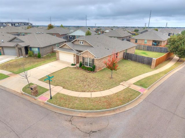 19117 Hecho Drive, Edmond, OK 73012