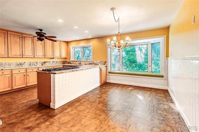 3540 Wintergreen Lane, St Louis, MO 63125