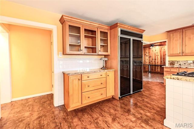 3540 Wintergreen Lane, St Louis, MO 63125