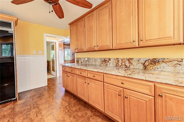 3540 Wintergreen Lane, St Louis, MO 63125