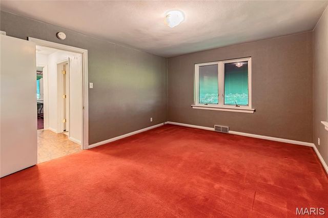 3540 Wintergreen Lane, St Louis, MO 63125
