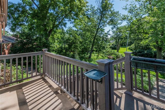 3540 Wintergreen Lane, St Louis, MO 63125