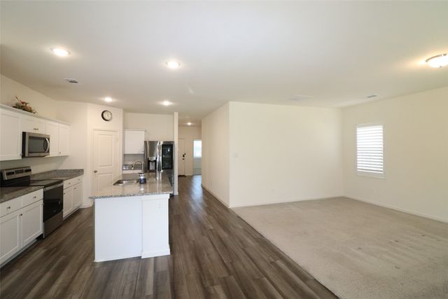 736 Richmond Drive, Lavon, TX 75166