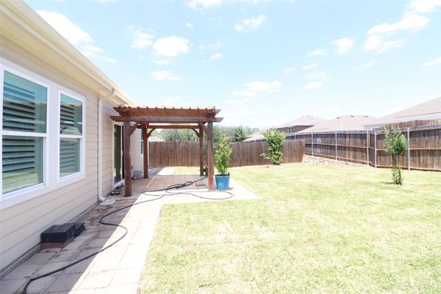 736 Richmond Drive, Lavon, TX 75166