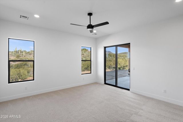 42855 N 22ND Street, New River, AZ 85087