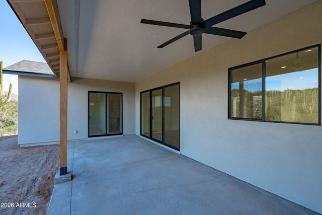 42855 N 22ND Street, New River, AZ 85087