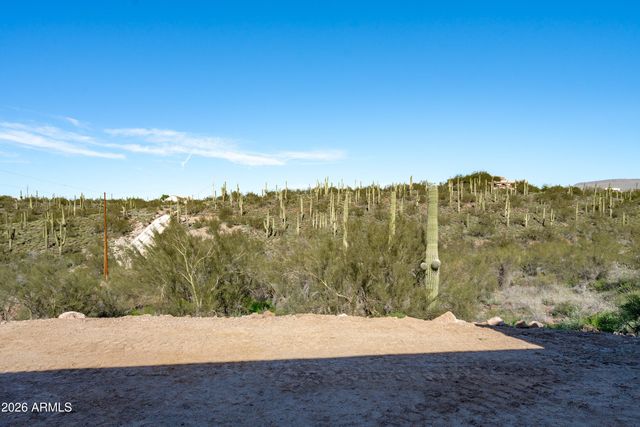 42855 N 22ND Street, New River, AZ 85087