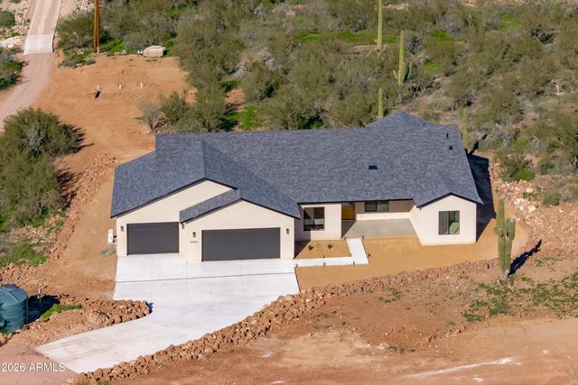 42855 N 22ND Street, New River, AZ 85087