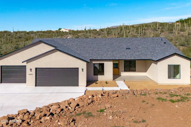 42855 N 22ND Street, New River, AZ 85087