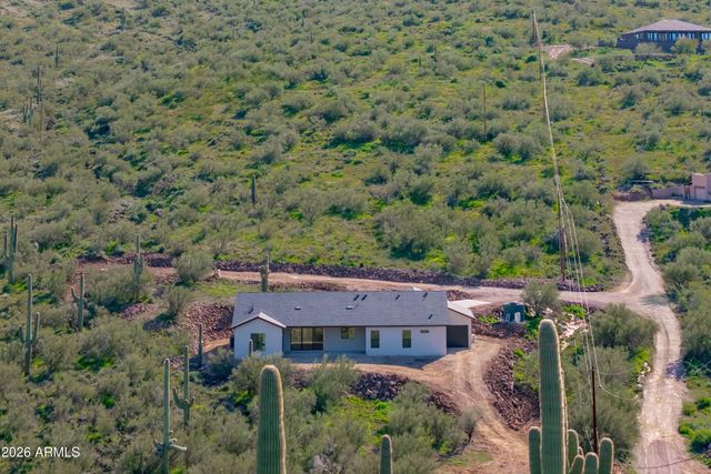 42855 N 22ND Street, New River, AZ 85087