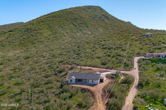 42855 N 22ND Street, New River, AZ 85087