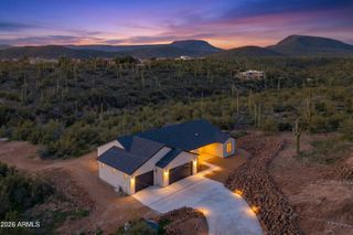 42855 N 22ND Street, New River, AZ 85087
