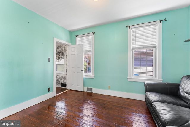 419 ELM AVE, Riverton, NJ 08077