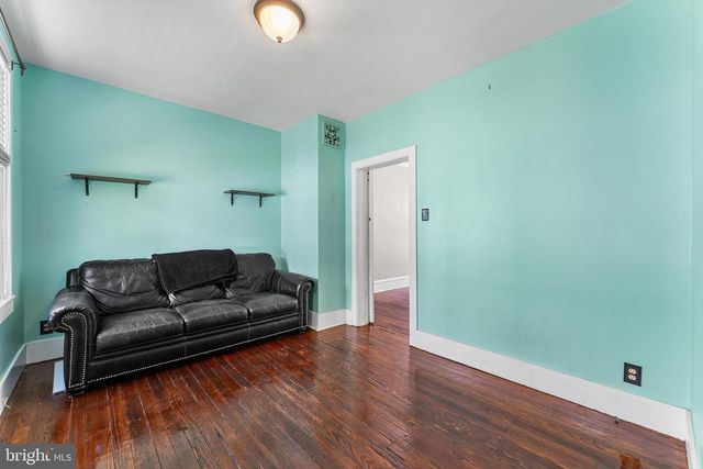 419 ELM AVE, Riverton, NJ 08077