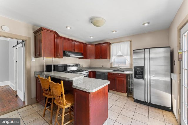 419 ELM AVE, Riverton, NJ 08077