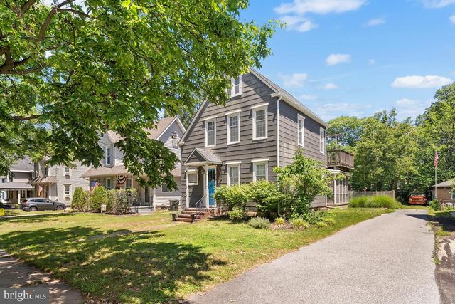 419 ELM AVE, Riverton, NJ 08077