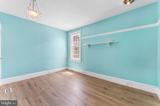 419 ELM AVE, Riverton, NJ 08077