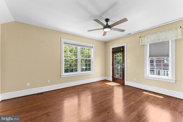 419 ELM AVE, Riverton, NJ 08077